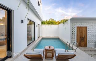 3-bedroom villa 239 m² in Melasti Beach for $384,000