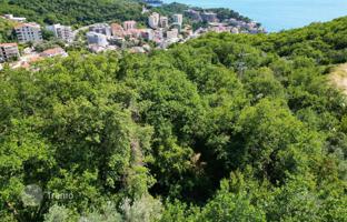 Land plot 563 m² in Sveti Stefan for 243,000 €