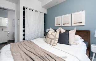 5-bedroom apartment in Regent Park Boulevard for C$923,000