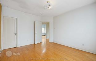 7-bedroom house in York for C$1,663,000