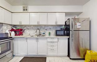 3-bedroom apartment in Scarborough for C$781,000
