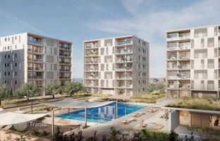 Residence with swimming pools at 700 meters from the sea, Limassol, Cyprus for From 400,000 €