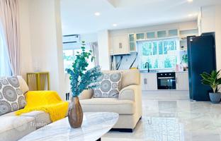 5-bedroom villa 250 m² in Pattaya for $414,000