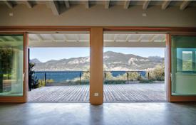Renovated villa with an olive grove near the beach, Bardolino, Italy for 1,100,000 €