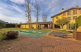 Beautiful villa with a pool and a garden in a prestigious area, Lodi, Italy for 950,000 €