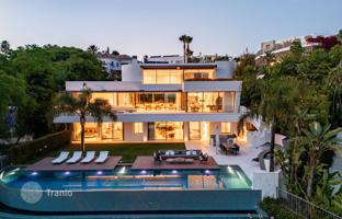 6-bedroom villa 867 m² in Benahavis for 6,450,000 €