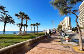 Penthouses with spacious terrace and sea views, 500m from the beach in Fuengirola for 446,000 €