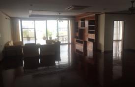 4-bedroom apartments in condo in Watthana for $2,800 per week