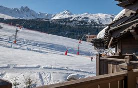 Outstanding ski in and out 4 bedroom Penthouse apartment directly on the slopes of Courchevel for 4,988,000 €