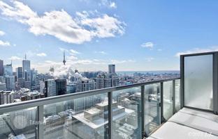 5-bedroom apartment in Grenville Street for C$1,194,000