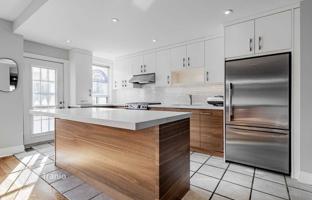4-bedroom townhouse in Old Toronto for 1,525,000 €