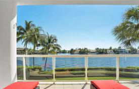Bright flat with ocean views in a residence on the first line of the beach, Aventura, Florida, USA for $1,137,000