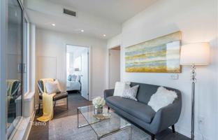 4-bedroom apartment in Lake Shore Boulevard West for C$848,000