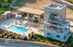 Three-level traditional-style villa with a pool, a garden and a parking, Messinia, Peloponnese, Greece for 1,150,000 €