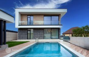 House 220 m² in Batumi for $747,000