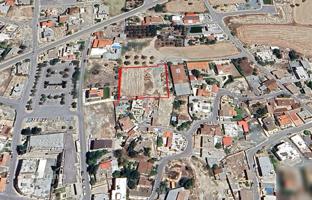 Land plot 2,435 m² in Larnaca for 280,000 €