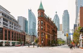 Apartment – Leader Lane, Old Toronto, Toronto,  Ontario,   Canada for C$745,000