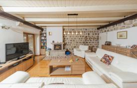 7-bedrooms villa 458 m² in Budva, Montenegro for 999,000 €