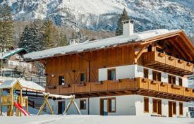 Comfortable chalet with a swimming pool, a spa and a panoramic view, Cortina d'Ampezzo, Italy. Price on request