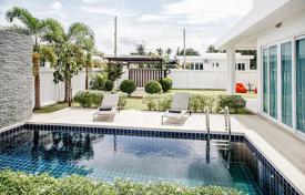 Townhome – Pattaya, Chonburi, Thailand for $152,000