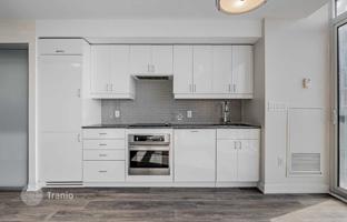 5-bedroom apartment in University Avenue for C$1,019,000