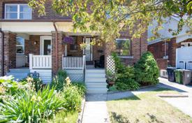 Terraced house – East York, Toronto, Ontario,  Canada for C$1,146,000
