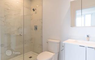 5-bedroom apartment in Lake Shore Boulevard West for C$1,017,000
