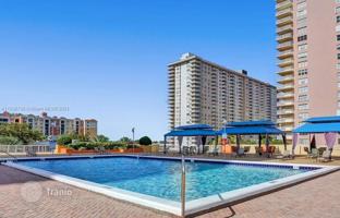 2-bedroom apartments in condo 115 m² in Sunny Isles Beach for $370,000