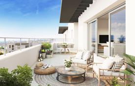 Apartment with a terrace and sea views in a new residence with swimming pools, near the beach, Estepona, Spain for £269,000