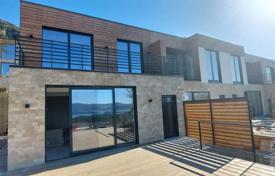 4-bedrooms villa 176 m² in Kavač, Montenegro for 555,000 €