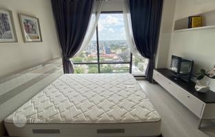 2-bedroom apartments in condo in Khlong Toei for $398,000