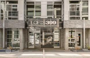 2-bedroom apartment in Adelaide Street West for C$1,208,000