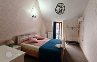 5-bedroom apartment 200 m² in Old Tbilisi for $567,000
