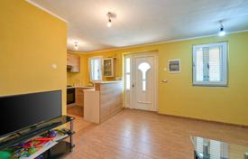 House Malinska, Malinska-Dubašnica, 100 m² for 570,000 €