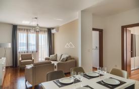 Furnished two-bedroom apartment in a residential complex with a pool in Bečići for 299,000 €