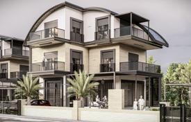 4-bedroom villa 250 m² in Belek for 23,044,000 TRY