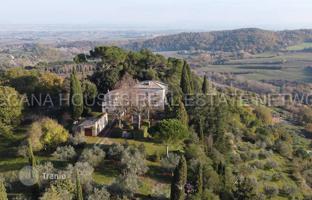 6-bedroom villa 500 m² in Montepulciano for 1,200,000 €