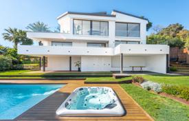 Villa with sea view and swimming pool, Marbella for 2,950,000 €