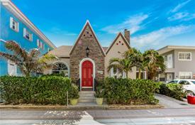 Townhome – Hollywood, Florida, USA for $2,400,000