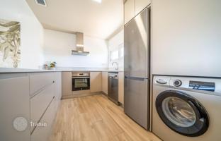 2-bedroom apartment 76 m² in Orihuela Costa for 310,000 €