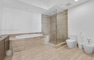 3-bedroom apartments in condo 182 m² in Collins Avenue for $1,730,000