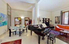 Seven-room apartment with a garden in Pisa, Tuscany, Italy for 630,000 €