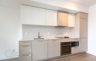 6-bedroom apartment in Western Battery Road for C$969,000