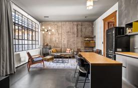 Unique loft apartment with wonderful, large atelier windows and artsy vibes for sale in Nagymező street for 340,000 €