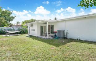 3-bedroom house 146 m² in North Miami Beach for $699,000