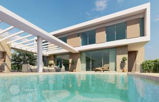 Modern villa with a swimming pool near the beach and all necessary infrastructure, Oroklini, Cyprus for 1,350,000 €