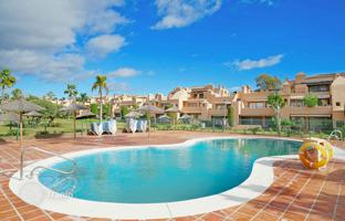2-bedroom apartment 147 m² in Estepona for 390,000 €
