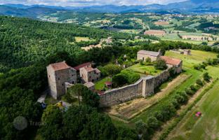 5-bedroom villa 335 m² in Anghiari for 740,000 €