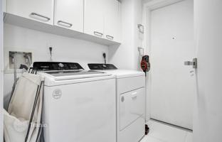 4-bedroom apartments in condo 222 m² in Collins Avenue for $3,645,000