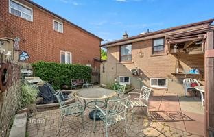 10-bedroom house in Scarborough for C$1,296,000